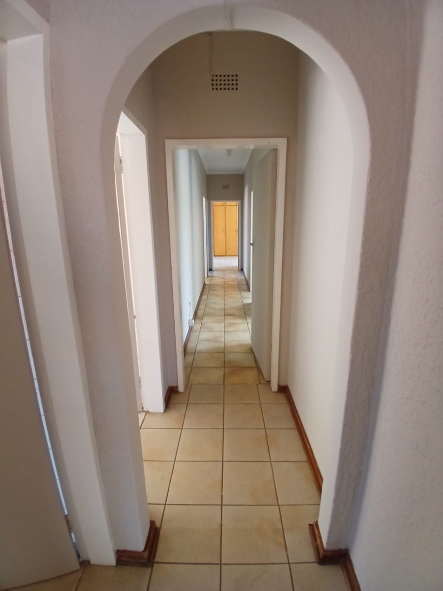 4 Bedroom Property for Sale in Kuruman Northern Cape